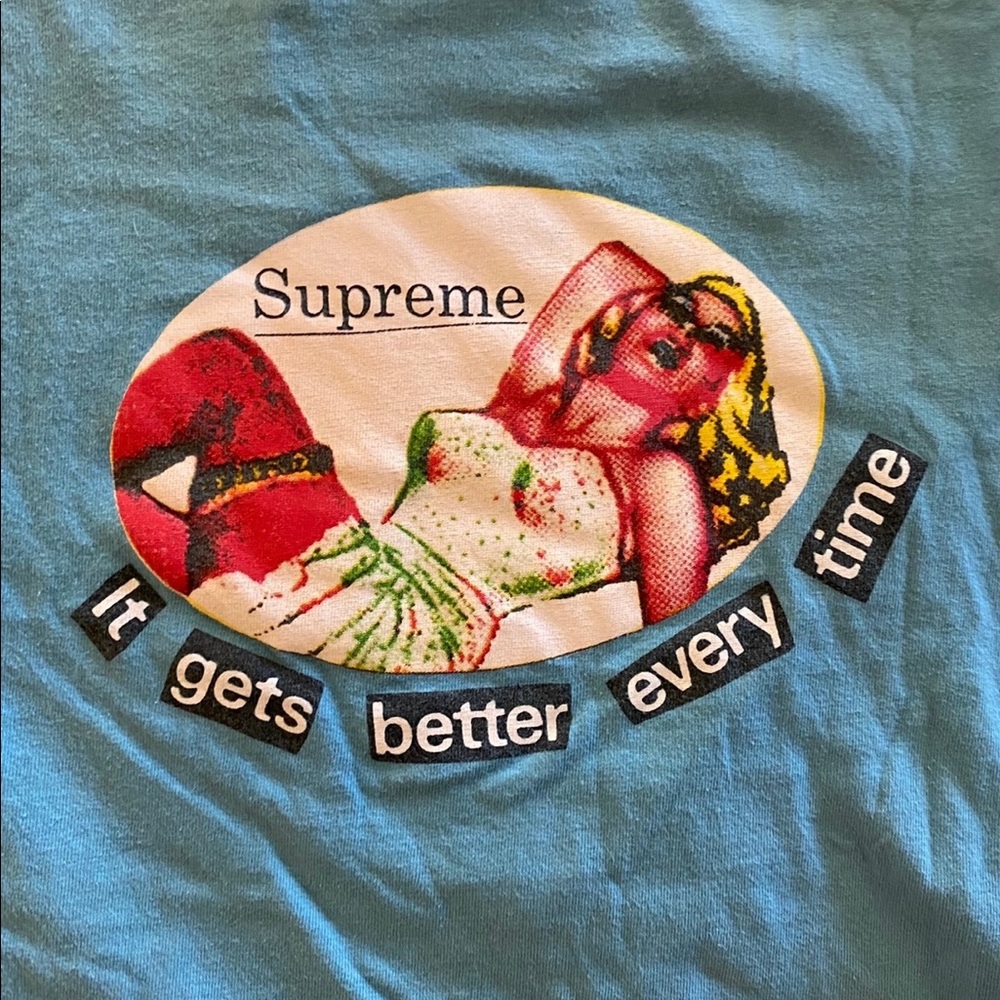 Supreme tee